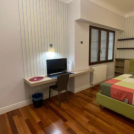 Leonardo Rooms Avellino Luaran gambar
